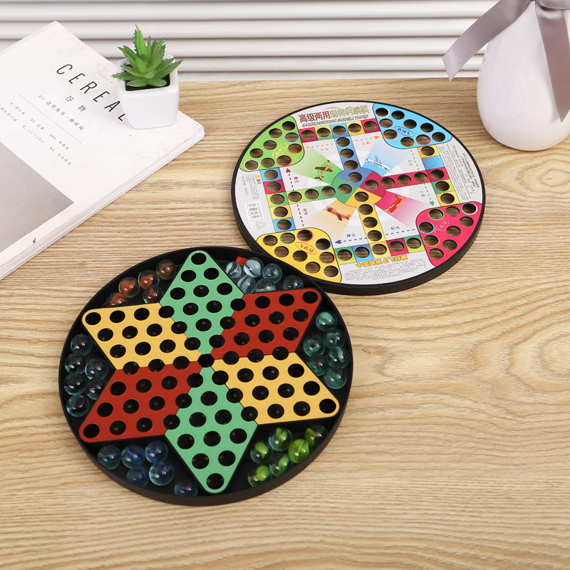 لعبة الشطرنج لعبة الطاولة للأط - مراجعة Board Game Quacks وسعره